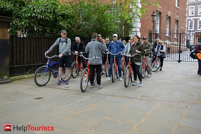 Radfahren In Leicester. Fahrradverleih, Routen Und Abschließen Ihres Fahrrads